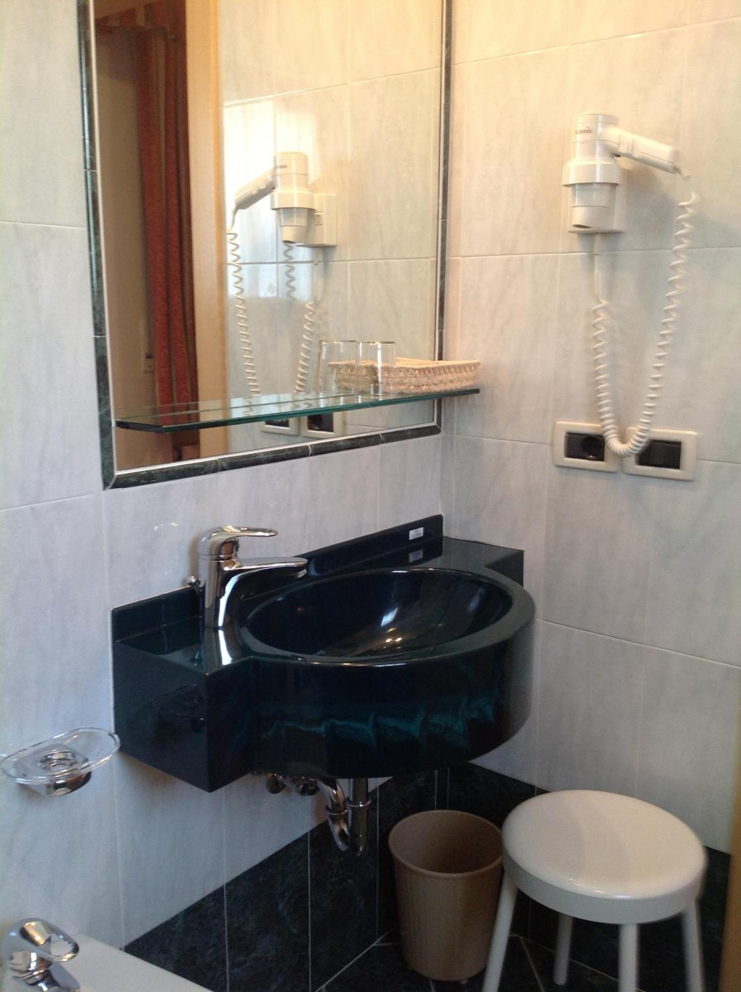 Hotel Falzares 산카시아노 객실 사진